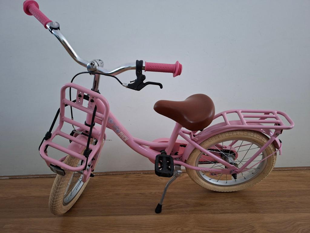 Roze kinderfiets 16 inch Puck met voordrager en terugtraprem, Ophalen, Gebruikt, Minder dan 16 inch