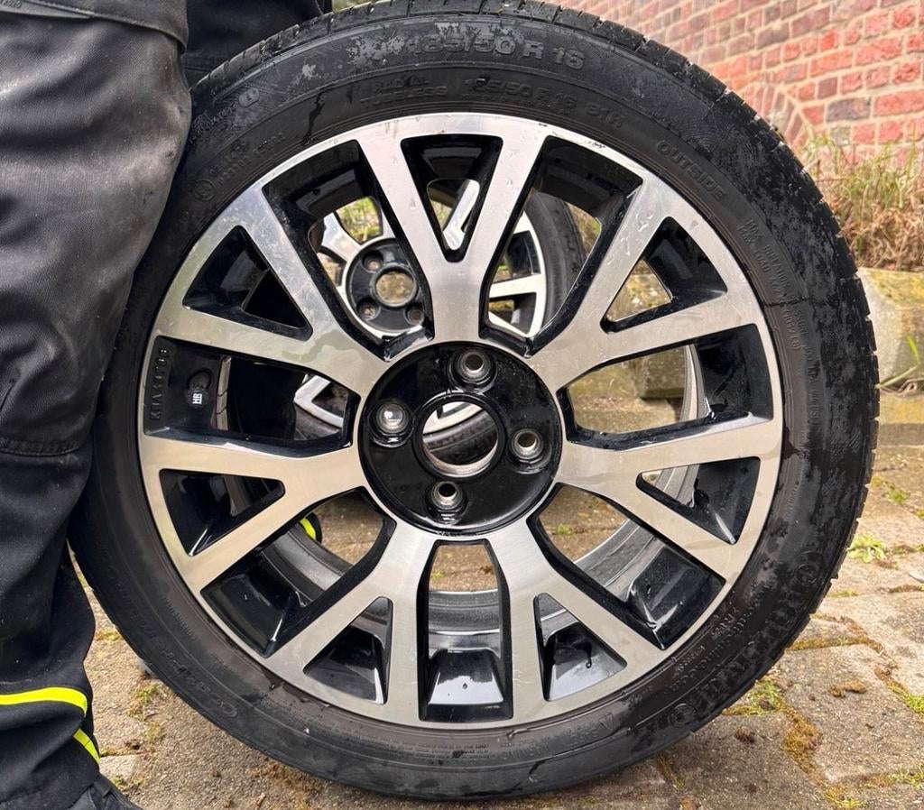 16 inch originele Volkswagen Up 4x100 velgen 185 50 16, Auto-onderdelen, 16 inch, Total car expert, Banden en Velgen, Totalcarexpert@hotmail.com