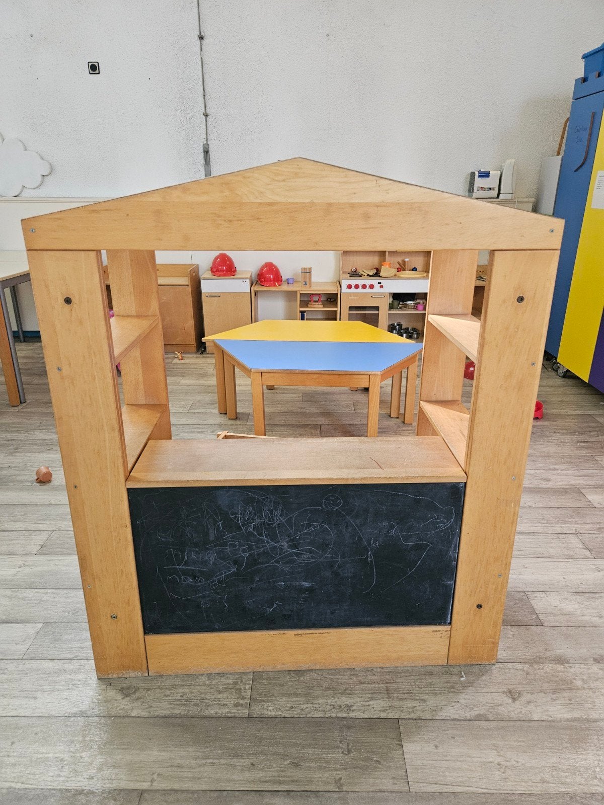 Rolf kinderopvang winkel/speelhuisje - mist schroef, Ophalen, Gebruikt, Jongen of Meisje