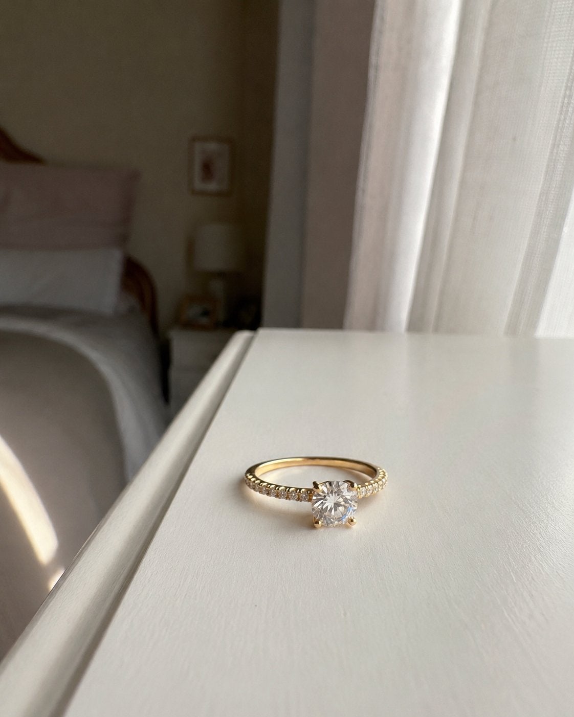 Gouden ring maat 7 zirkonia stenen, Huizen en Kamers