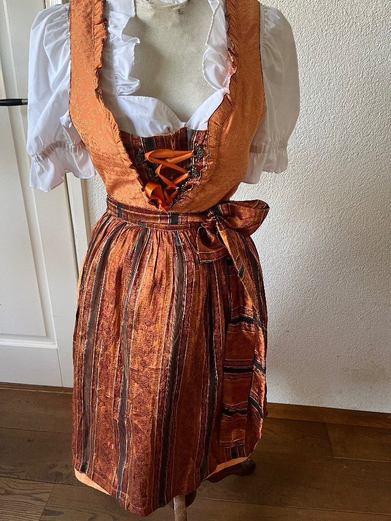 Vintage Dirndl Stockerpoint maat 38 met schort blouse nr 36, Maat 38/40 (M), Ophalen of Verzenden, Overige thema's, Kleding