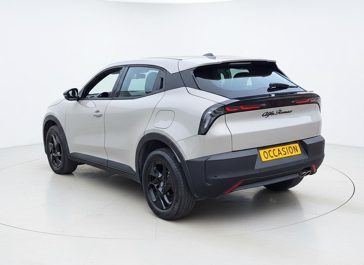 Alfa Romeo Junior 1.2 TURBO HYBRID IBRIDA | KEYLESS | A.C.C., Auto's, Alfa Romeo, Stof, Euro 6, Parkeersensor, 620 kg