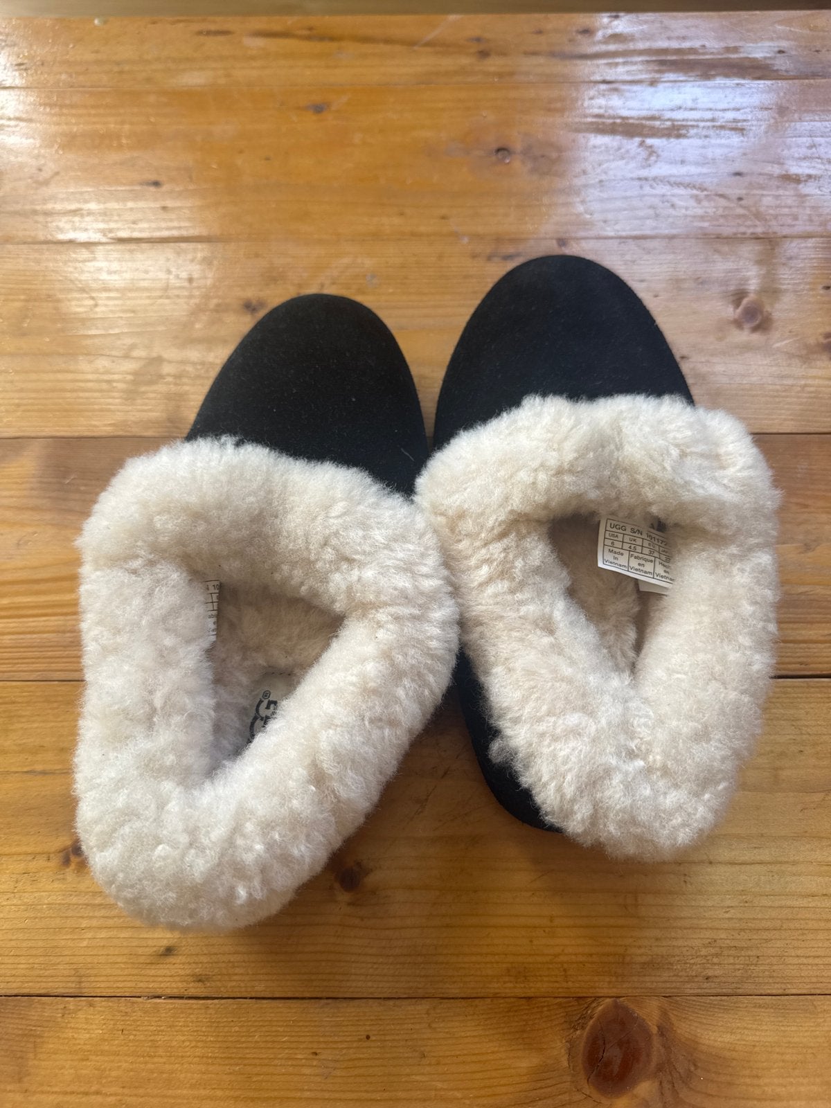 Ugg pantoffels maat 37, Ophalen, Gedragen, Zwart, Pantoffels of Sloffen
