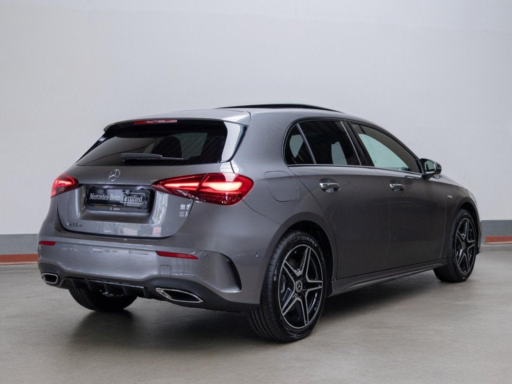 Mercedes-Benz A-Klasse Hatchback 250 e Business Solution AMG, 4 cilinders, 163 pk, Bedrijf, Hybride Elektrisch/Benzine