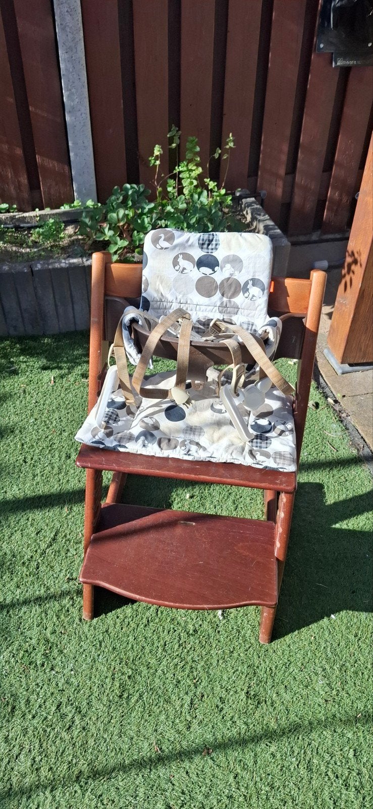 Stokke Tripp Trapp met babysit, kussen en gordel, Ophalen, Gebruikt, Meegroeistoel, Aanschuifbaar