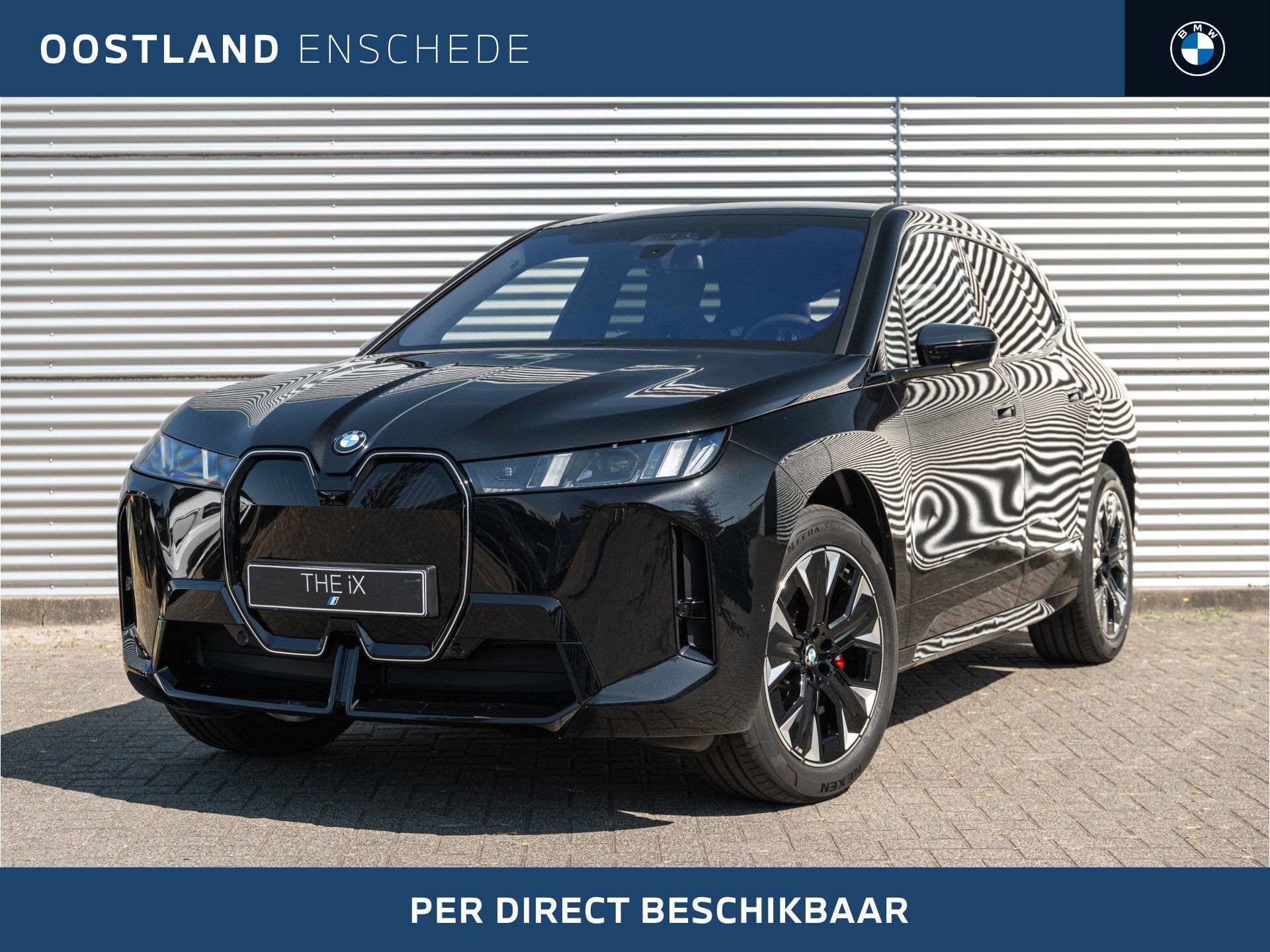 BMW iX xDrive60 M Sport / Panoramadak Sky Lounge / Trekhaak