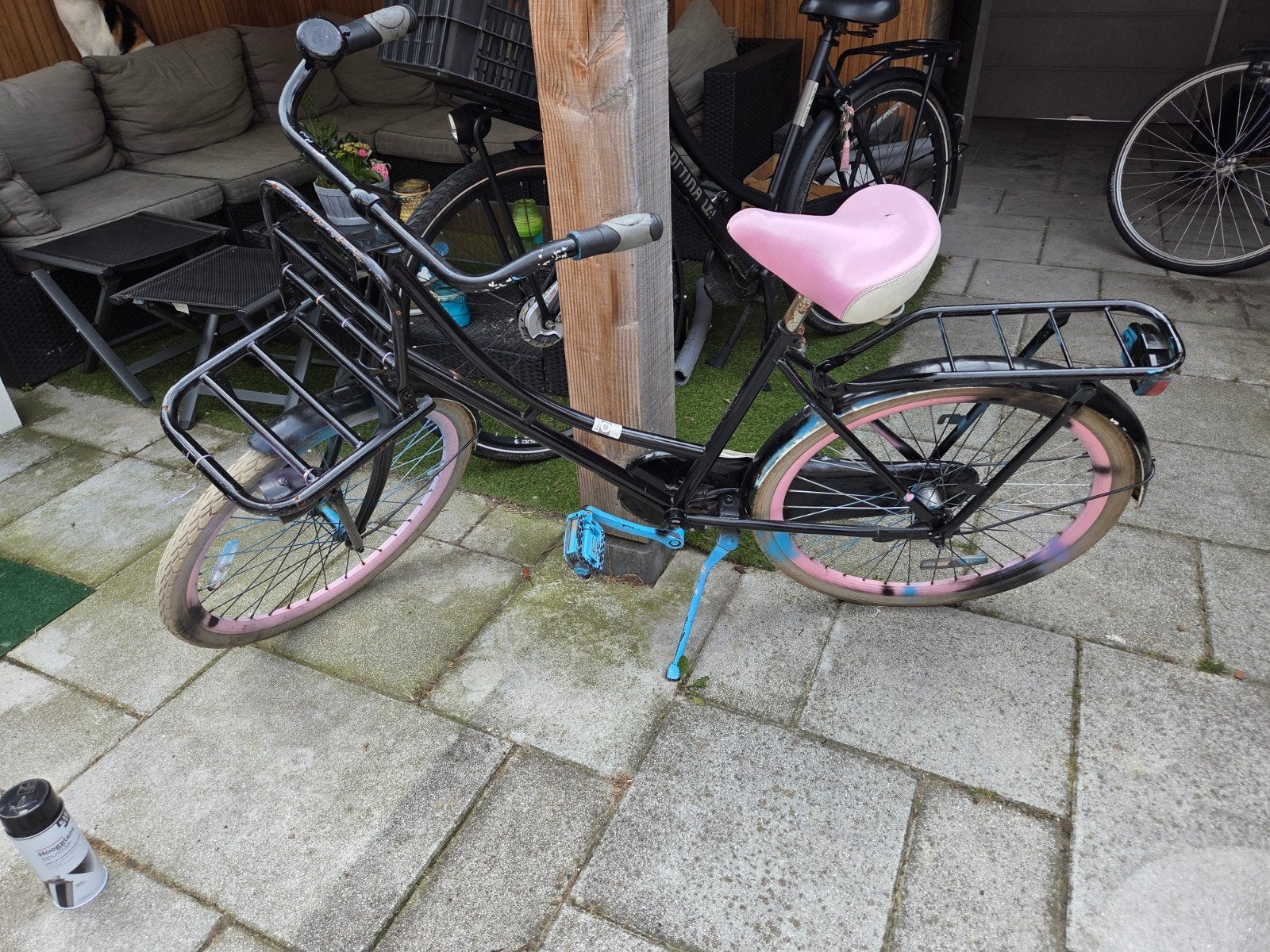 Kinderfiets 24 inch - Zwart met roze accenten + spuitbus, Ophalen, Terugtraprem, Onbekend, Handrem