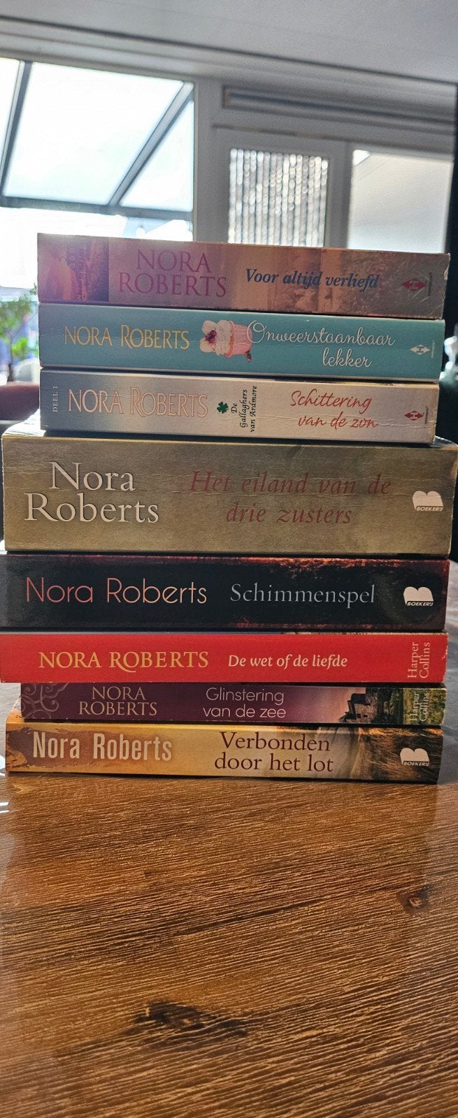 Nora Roberts boekenpakket - 7 romans, Ophalen of Verzenden, Gelezen, Nora Roberts