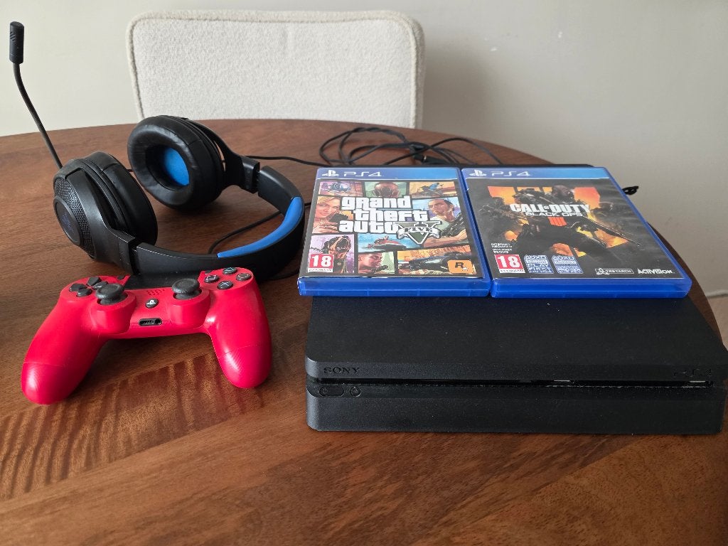 Ps 4 slim, Ophalen, Met 1 controller, Slim, Gebruikt