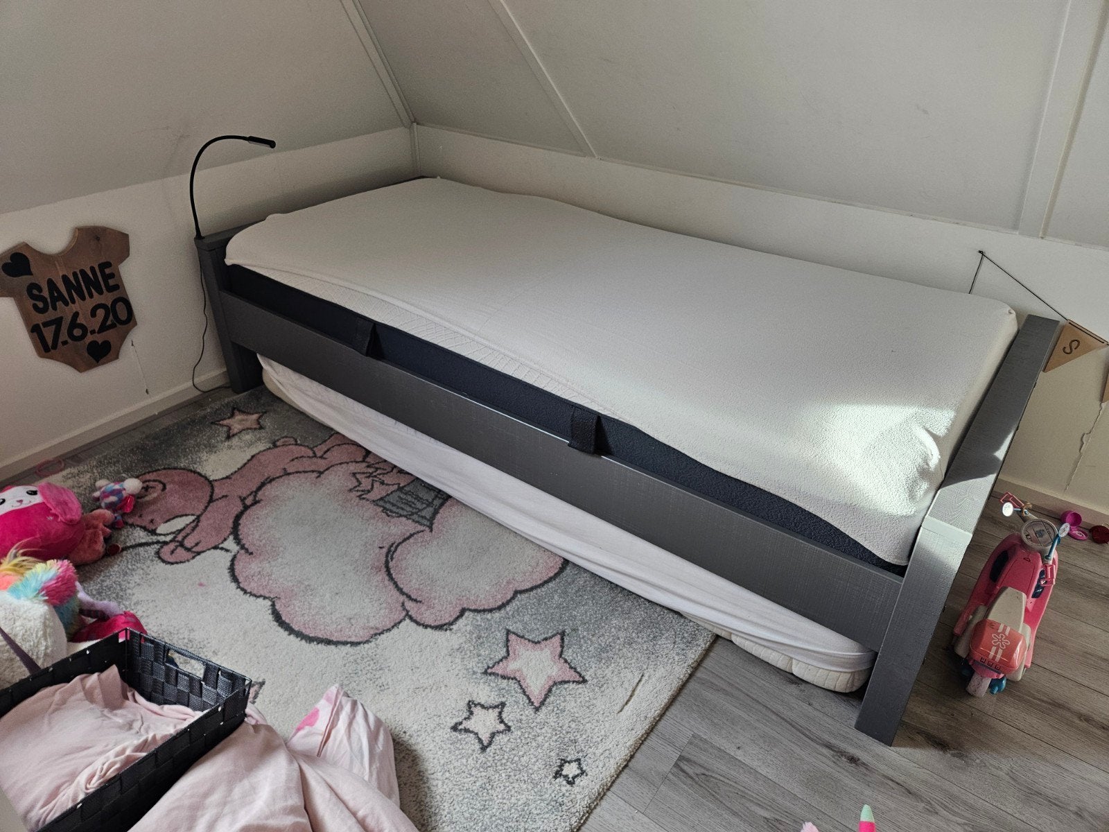 1 persoons WOOD bed, Huis en Inrichting, Ophalen, 90 cm, Eenpersoons, Zo goed als nieuw