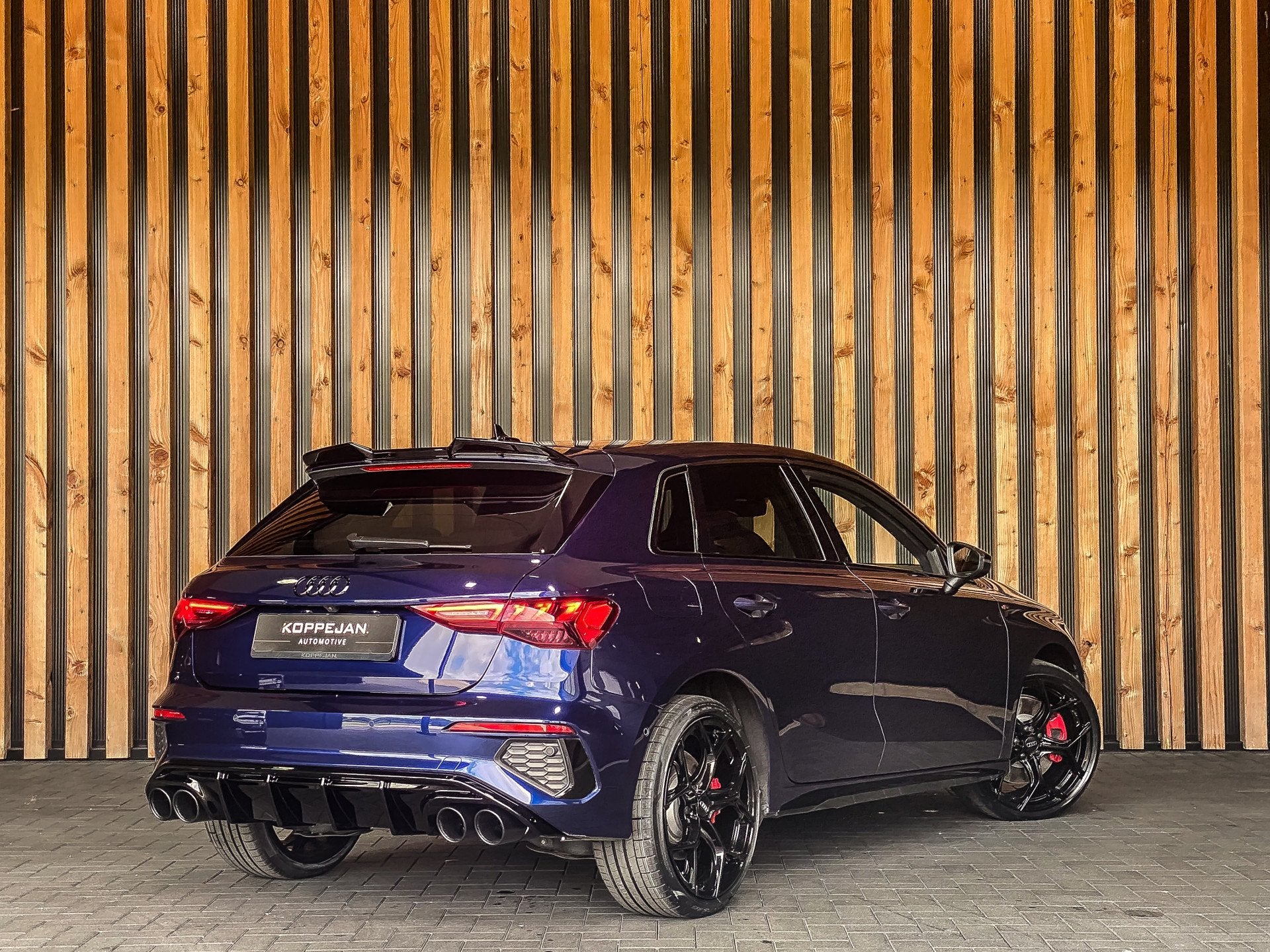 Audi A3 Sportback 45 TFSIe 245PK S Edition Competition | S-S, Gebruikt, 4 cilinders, Blauw, Automatische klimaatregeling