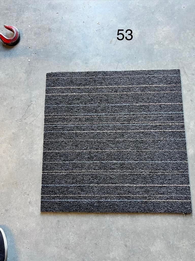 53 tapijttegels 0,50 bij 0,50, Ophalen, Nieuw, Tapijttegels