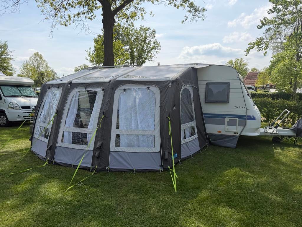 Kampa Air Ace Pro 400 voortent - Zo goed als nieuw, Ophalen of Verzenden, Zo goed als nieuw, Polyester, Kampa Dometic