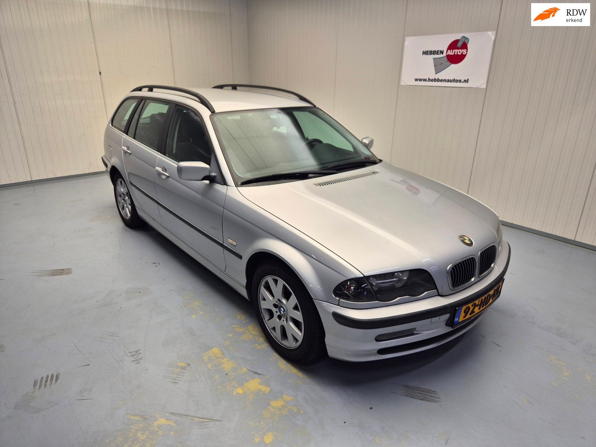 BMW 3-serie Touring 320i 6 Cilinder Automaat Airco Cruise Co, Auto's, BMW, Zwart, 1600 kg, 170 pk, 3-Serie
