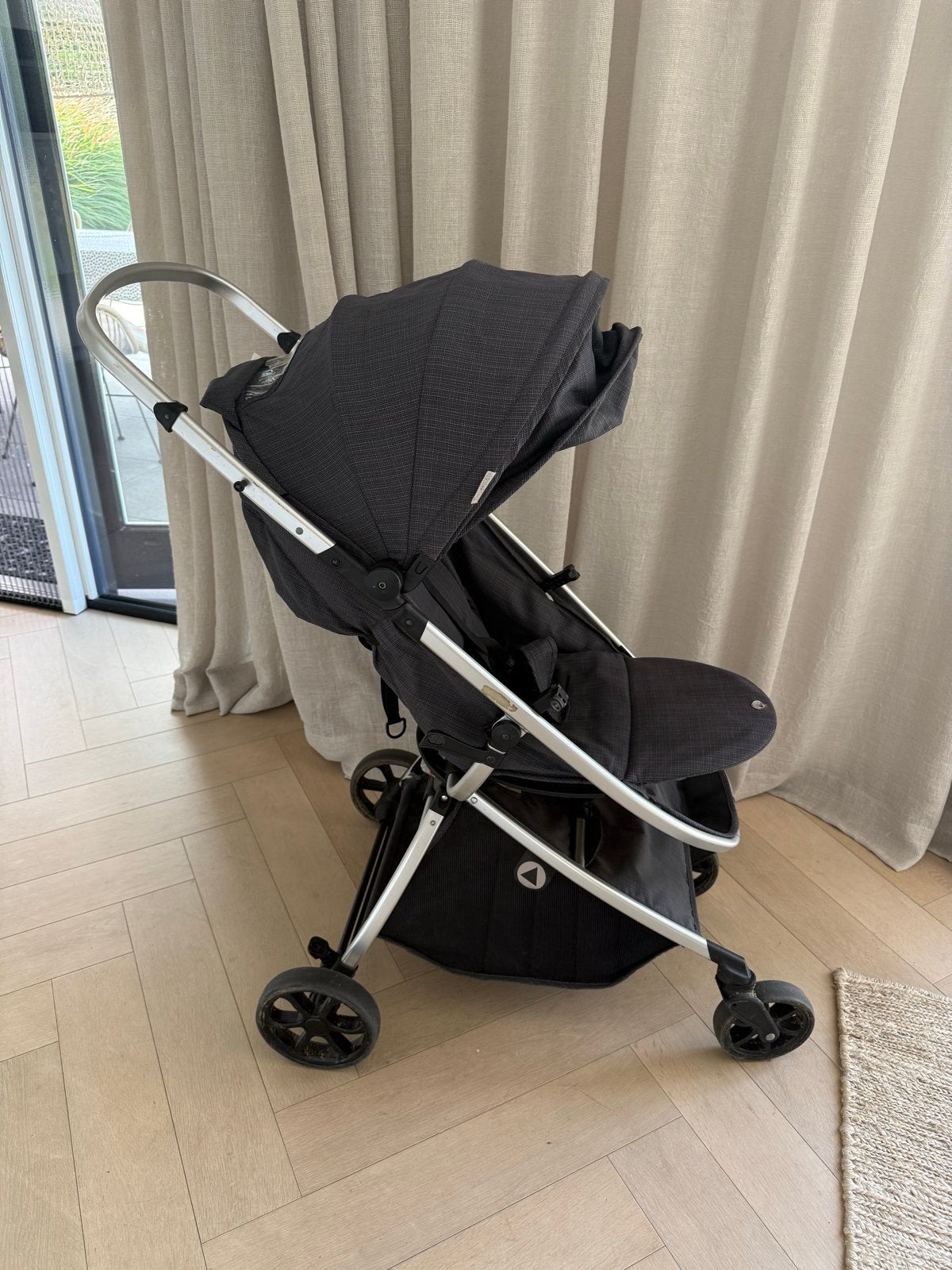 Buggy - Rijdt soepel en eenvoudig inklapbaar, Ophalen of Verzenden, Gebruikt, Overige merken