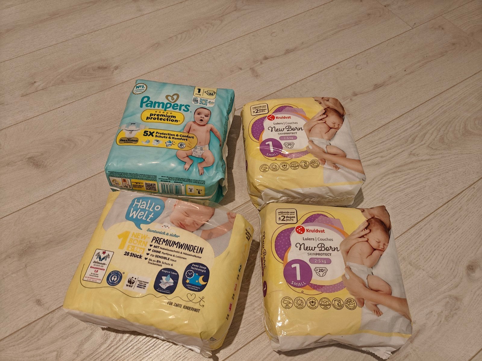 4 nieuwe pakken luiers - New Born maat 1, Ophalen of Verzenden, Nieuw