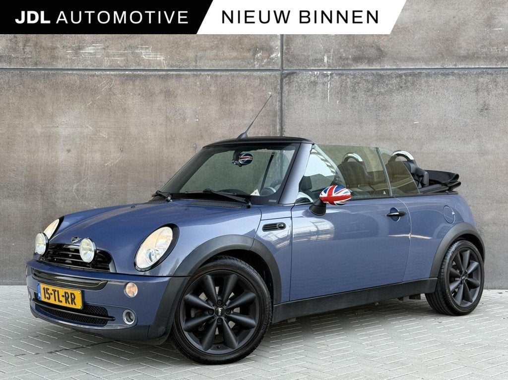 Mini Cabrio 1.6 One Pepper | Airco | Cruise control | APK 01, Auto's, Mini, Parkeersensor, Stof, Gebruikt, Zwart