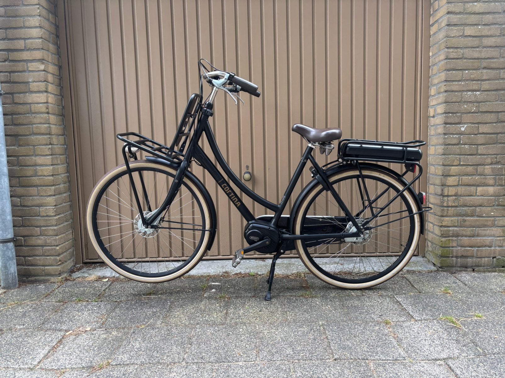 2 x Cortina E-U4 middenmotor nette fietsen 28 inch, Fietsen en Brommers, Elektrische fietsen, Ophalen, Zo goed als nieuw, 50 km per accu of meer