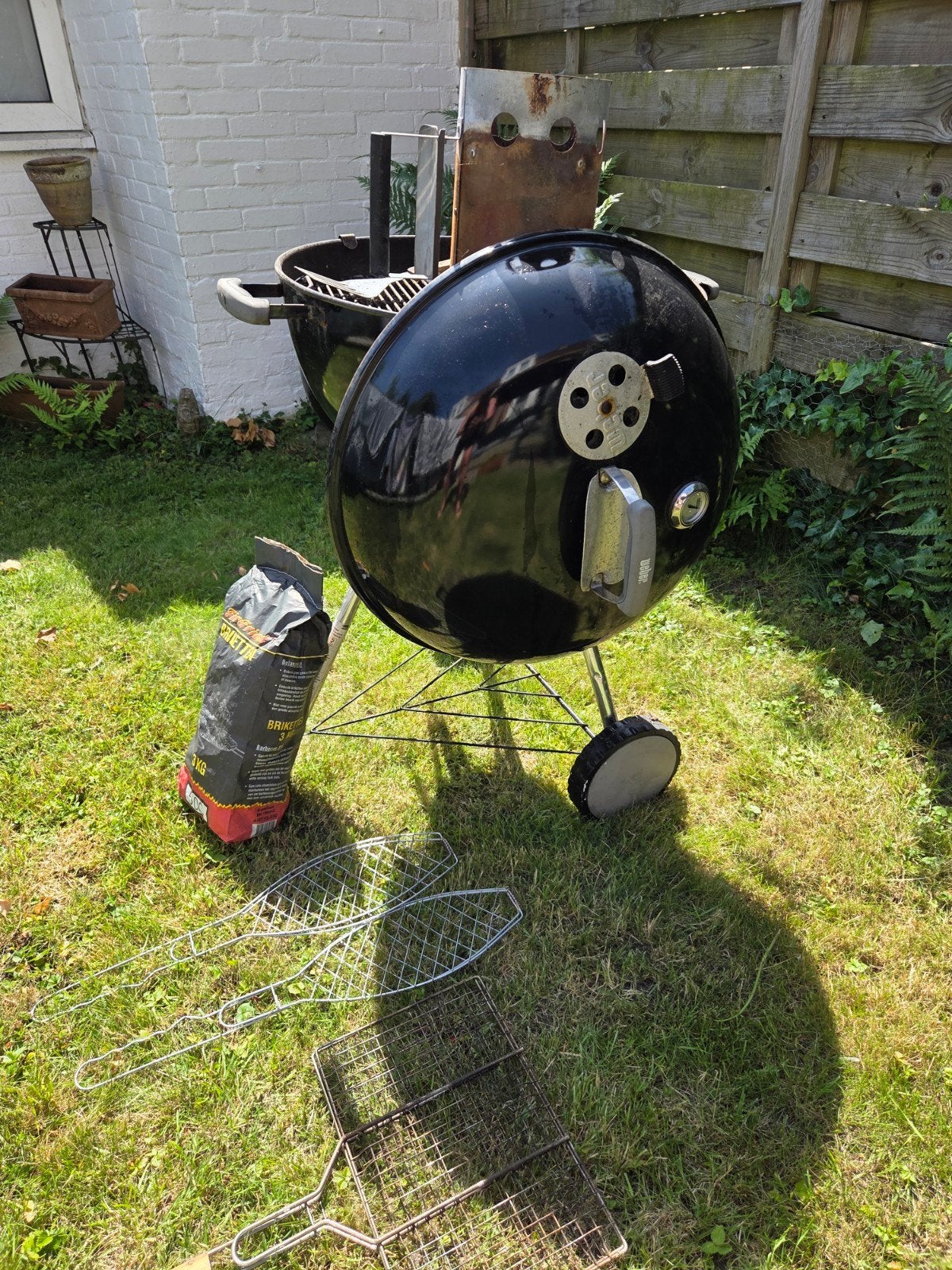 Weber premium 57 cm., Ophalen of Verzenden