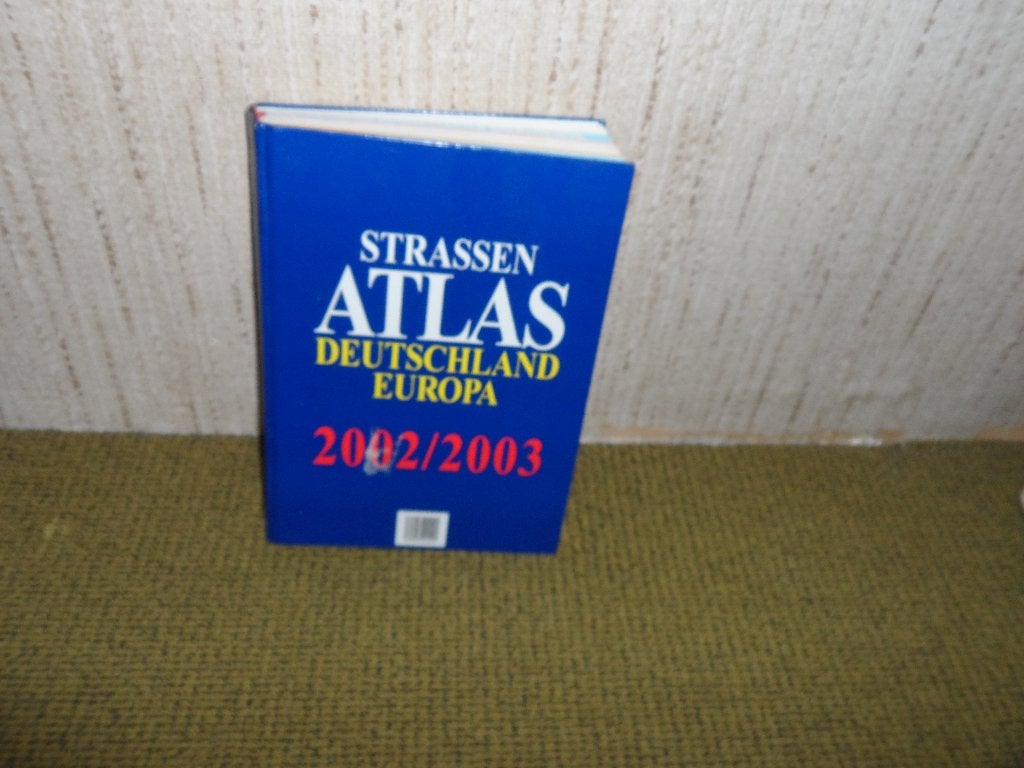 Boek, Strassen Atlas, Ophalen of Verzenden, Beta, Gelezen, HBO
