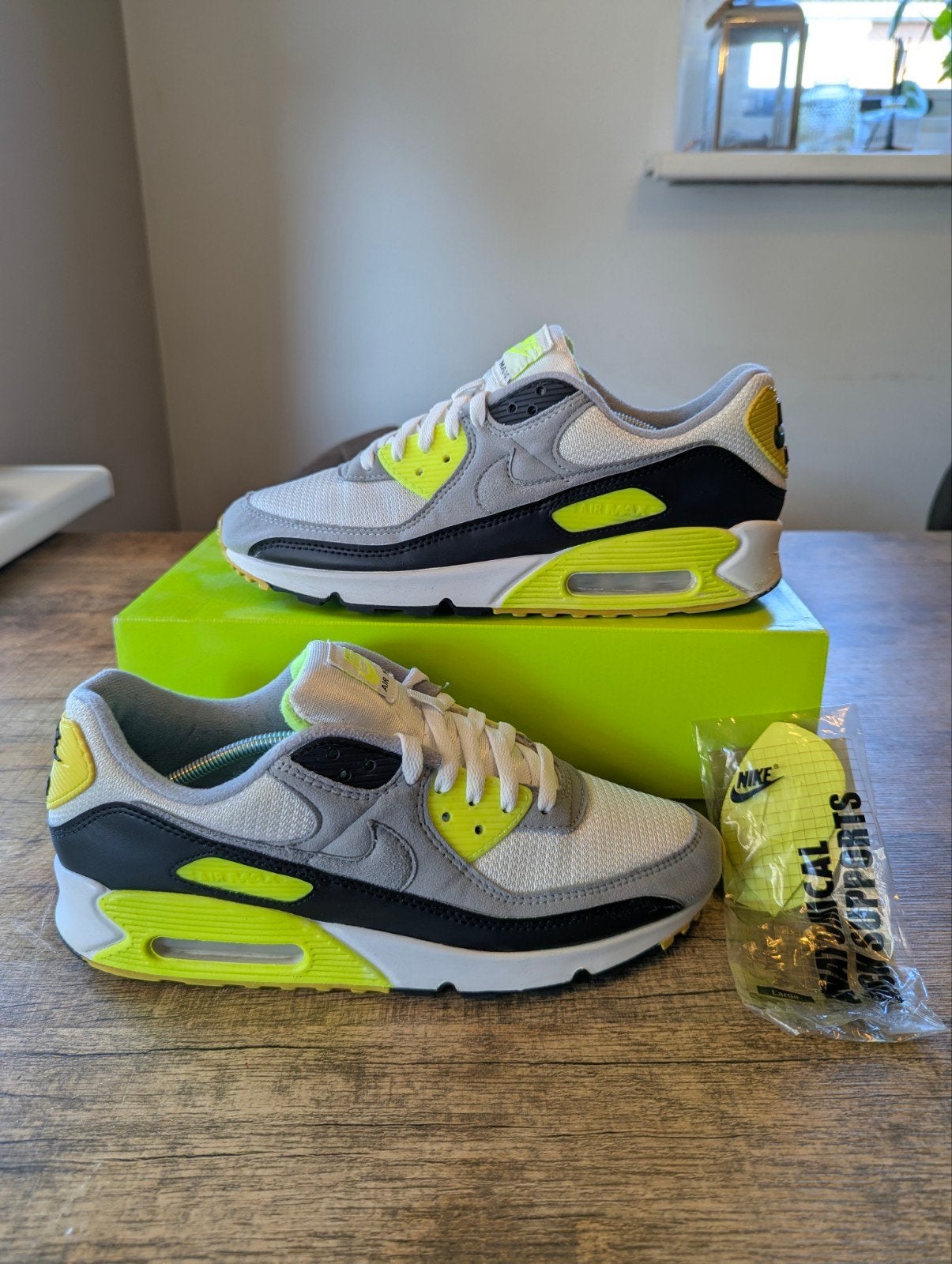 Nike Air Max 90 Recraft Volt 43, Kleding | Heren, Schoenen, Nike air max, Wit, Ophalen of Verzenden, Gedragen