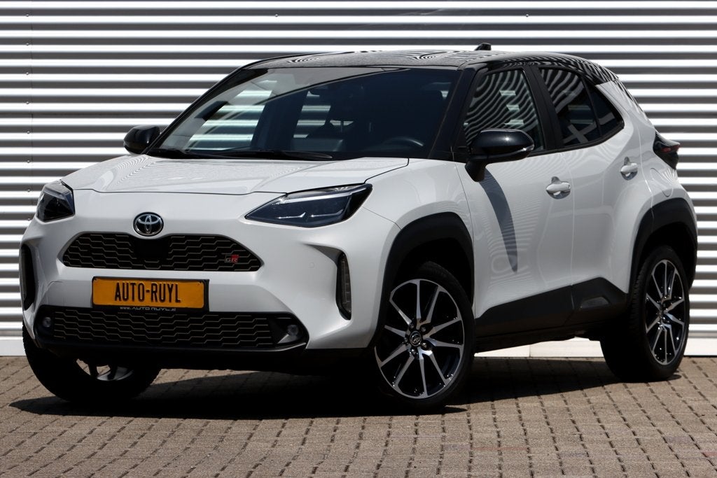 Toyota Yaris Cross 1.5 Hybrid GR Sport JBL / Head-up / Navi, Gebruikt, Zwart, Automatische klimaatregeling, Bedrijf