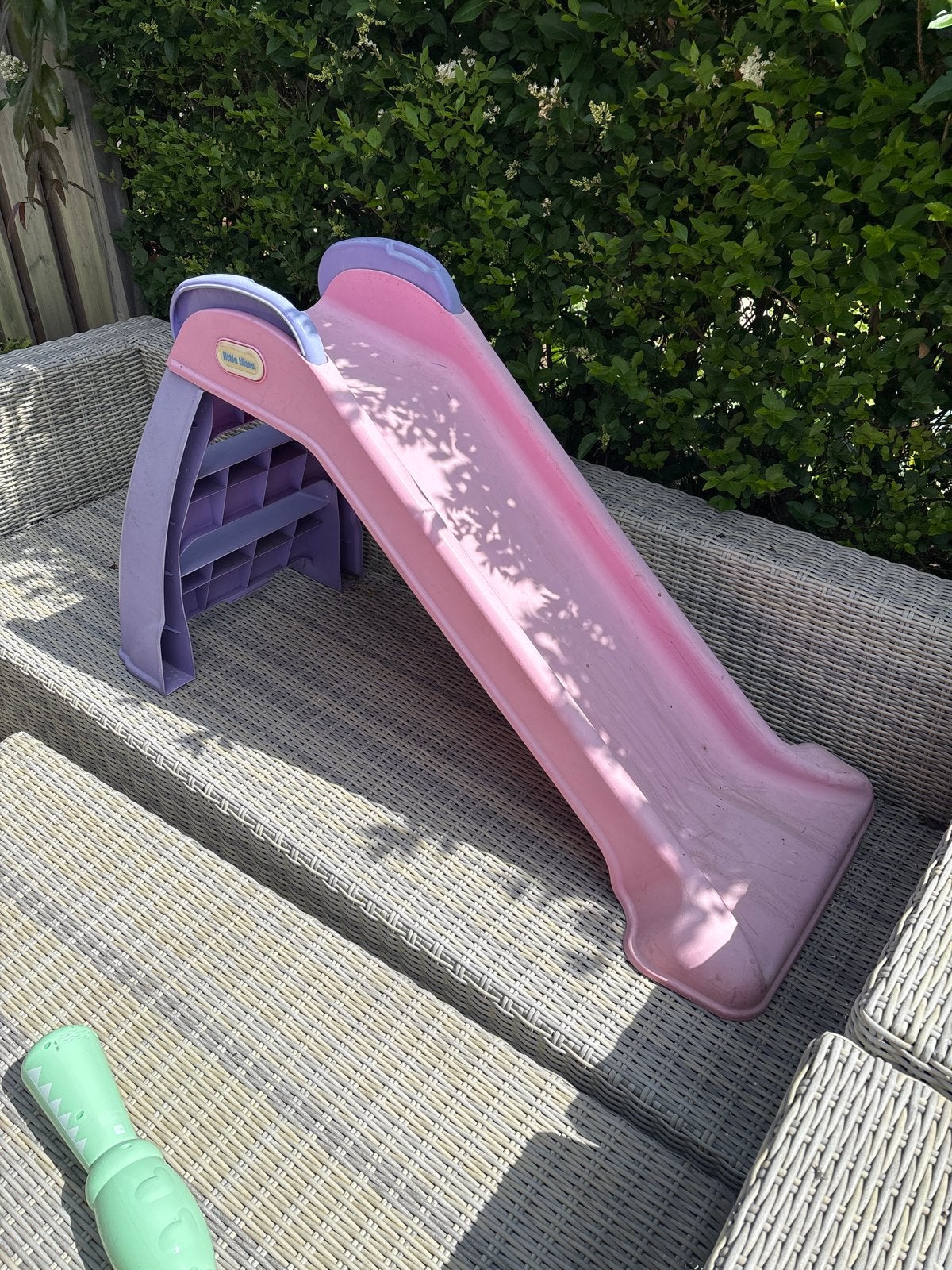 Little Tikes Glijbaan Roze/Paars - Gratis Ophalen, Kinderen en Baby's, Speelgoed | Buiten | Speeltoestellen, Ophalen, Gebruikt