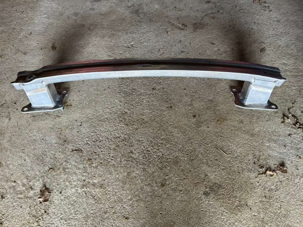 Bumperbalk Audi A4, Ophalen, Audi, Bumper