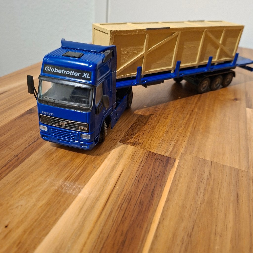 VOLVO FH 12 XL GLOBE TROTT & 3 AS TRAILER NW+ LADING KIST ., Verzenden, Nieuw, Bus of Vrachtwagen, Overige merken