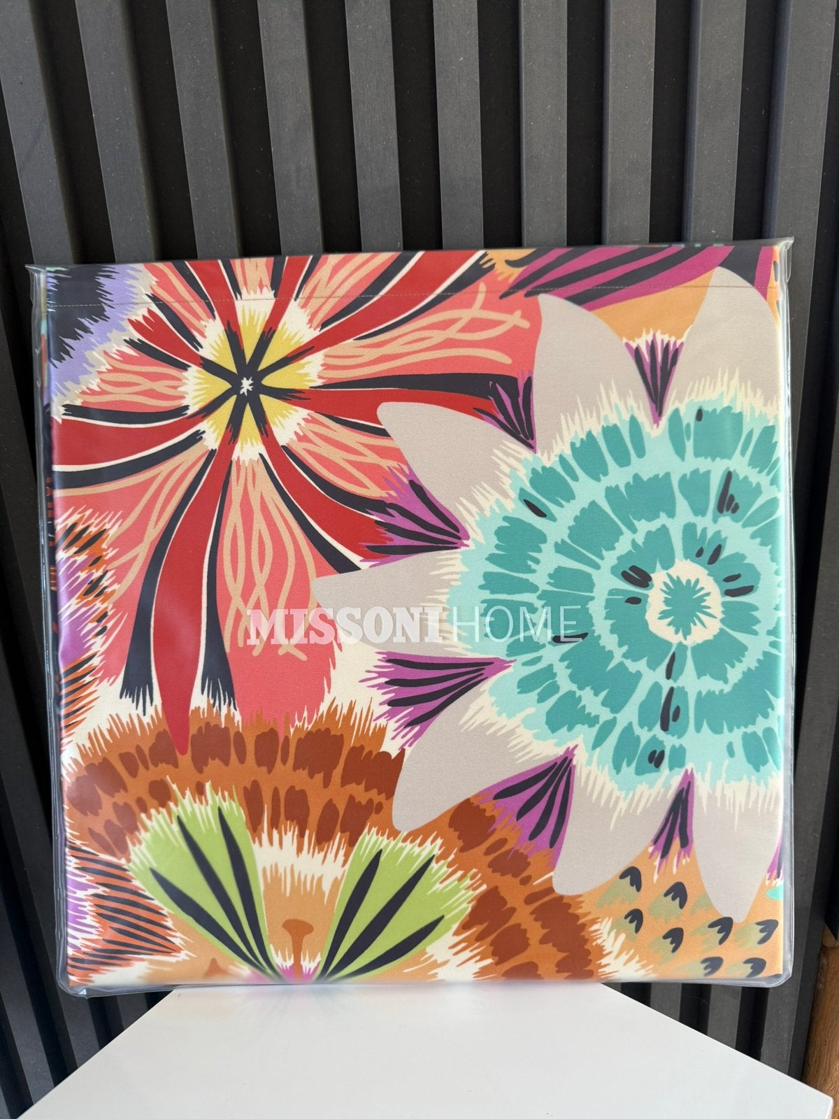 MISSONI HOME NEW  in box Table Runner Passiflora 159, Huis en Inrichting, Nieuw, Ophalen of Verzenden, Katoen, Tafelloper