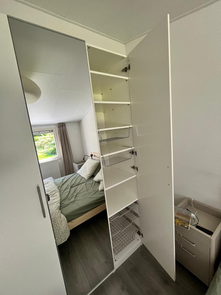 IKEA Kast 236x150x60 cm met spiegeldeur, Huis en Inrichting, Kasten | Kledingkasten, Ophalen, Overige materialen, Gebruikt, 100 tot 150 cm