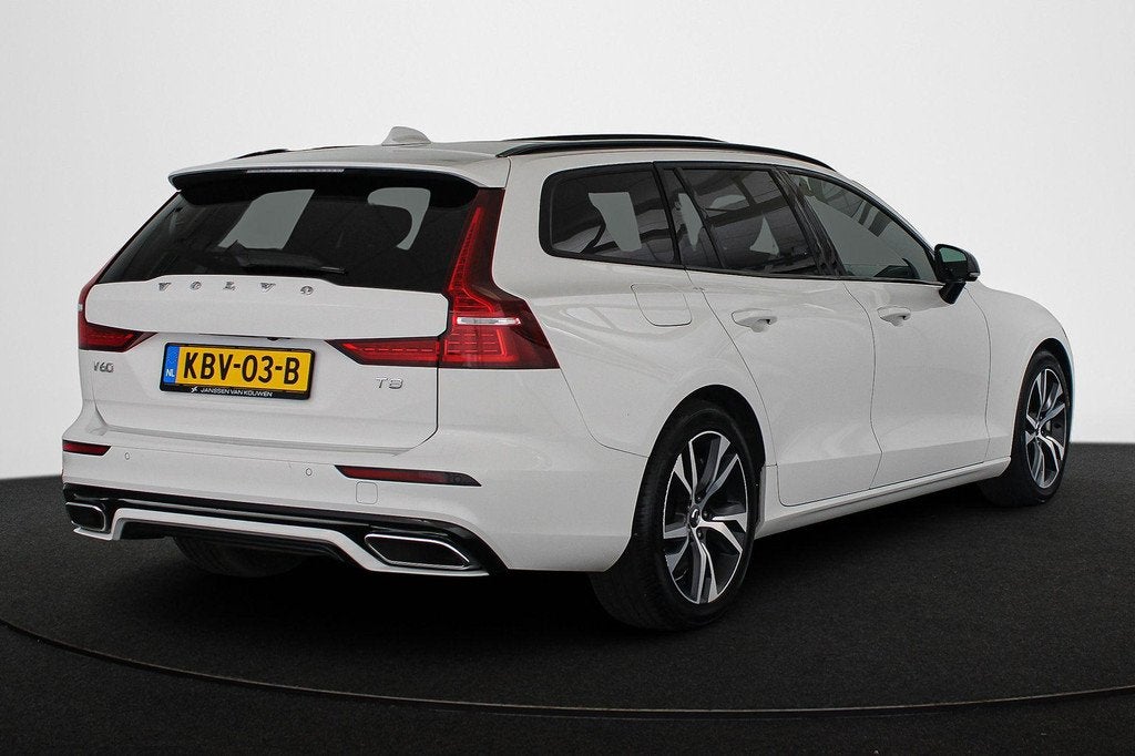 Volvo V60 2.0 T8 Twin Engine AWD R-Design Panoramadak Trekha, Auto's, Automaat, Gebruikt, Euro 6, 4 cilinders