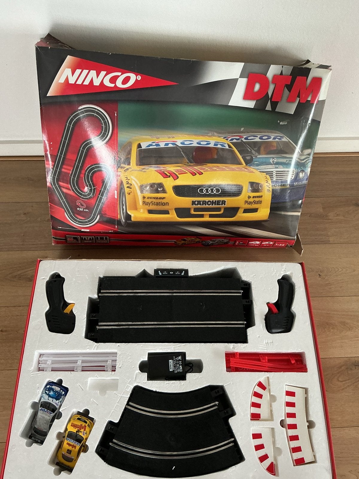 NINCO DTM Racebaan Set - Compleet en Zo Goed als Nieuw, Overige merken, Racebaan, Ophalen of Verzenden, Zo goed als nieuw