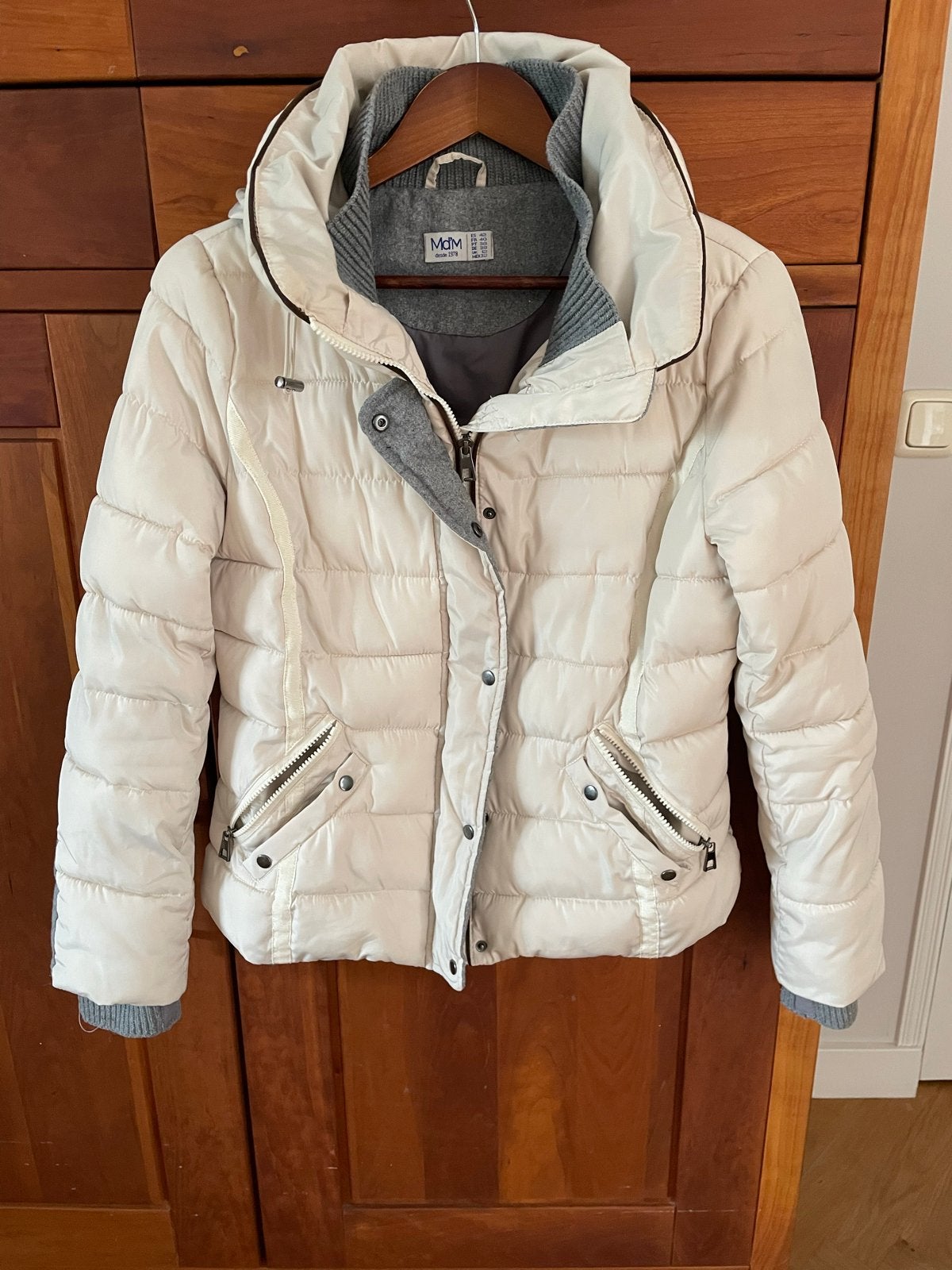Mdm Dames Winterjas - Crème/Grijs - Maat M, Kleding | Dames, Jassen | Winter, Ophalen of Verzenden, Zo goed als nieuw, Maat 38/40 (M)