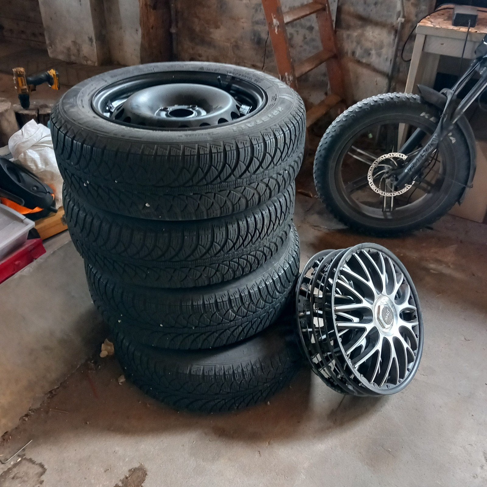 Fulda Kristall winterbanden set 185/65R15, Ophalen, Gebruikt, 15 inch, Banden en Velgen