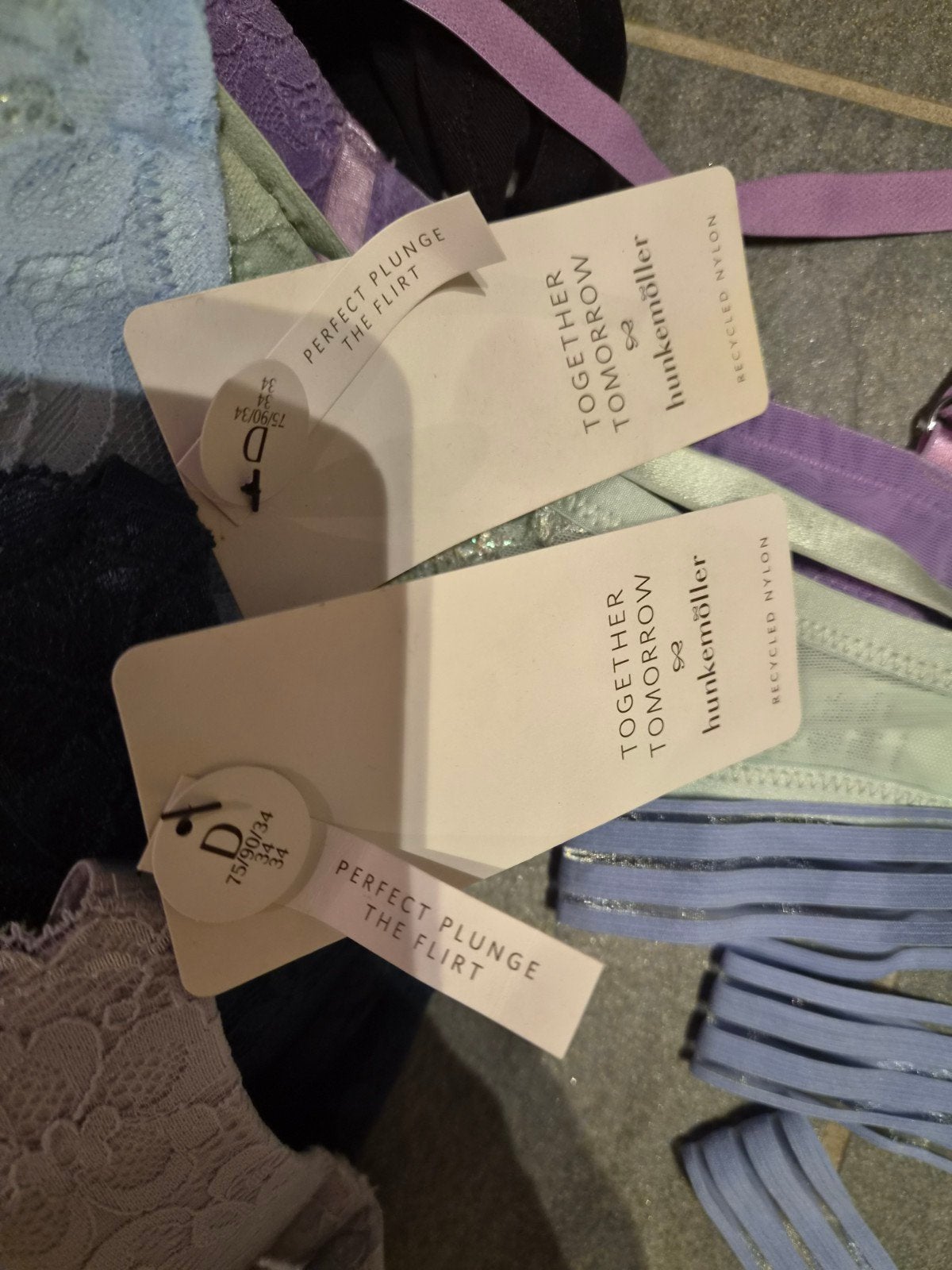 Hunkemöller Lingerie Set: BH en Slip in Diverse Kleuren, Hunkemöller, Verzenden, Meerkleurig, Setje