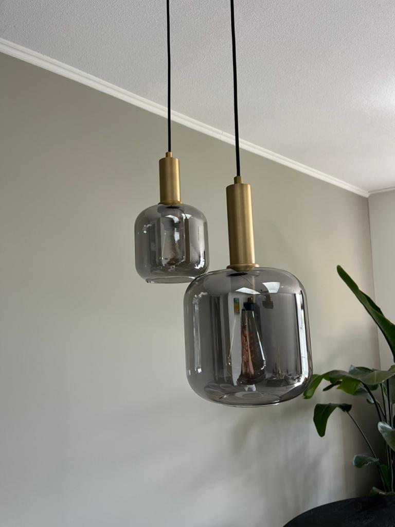 2 stuks hanglamp antiek brons + smoke glas, Ophalen of Verzenden, Zo goed als nieuw, Glas, Minder dan 50 cm