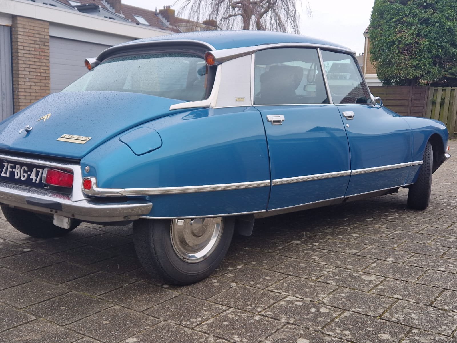 prachtige ds pallas 2300,5-bak,delta bleu uit 1973 op lpg, Voorwielaandrijving, Zwart, Citroën, Blauw