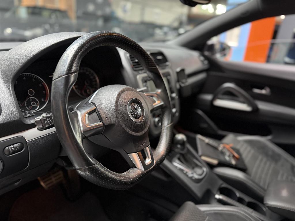 Volkswagen Scirocco 2.0 TSI DSG | Pano | Dynaudio | Cruise |, Automaat, Gebruikt, 4 cilinders, Zwart