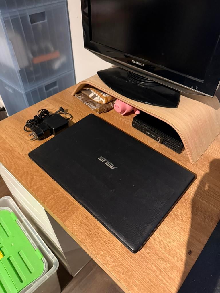 Asus laptop (geen accu), HDD, 2 tot 3 Ghz, Qwerty, Ophalen of Verzenden
