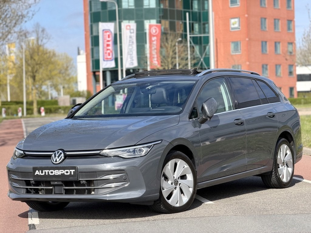 Volkswagen Golf Variant 1.5 eTSI Style 150Pk Pano 360 Camera, Auto's, Automaat, Dealer onderhouden, 4 cilinders, 150 pk