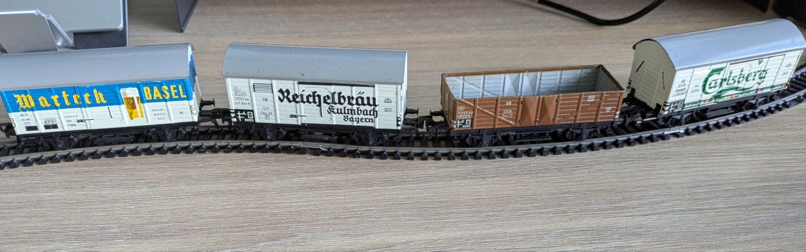 4 Fleischmann wagens van blik, Hobby en Vrije tijd, Gebruikt, Gelijkstroom, Fleischmann, Wagon