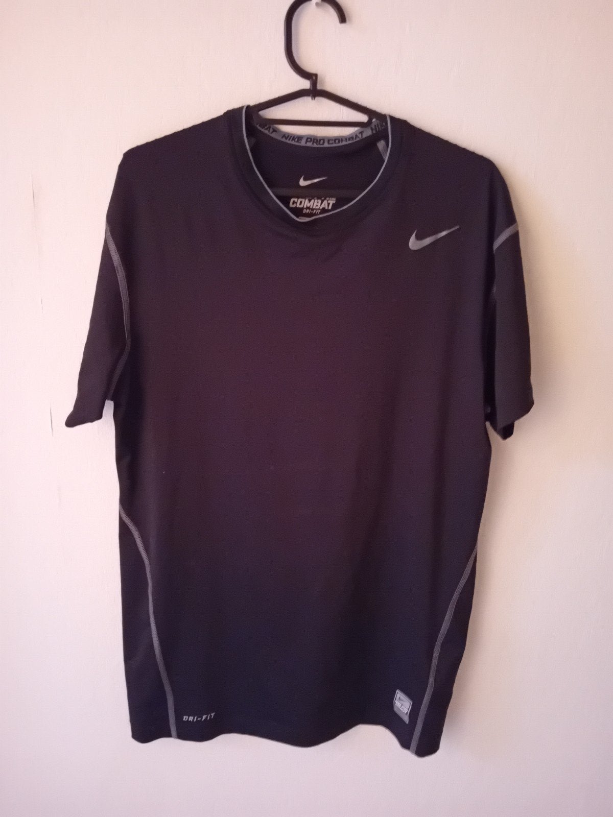 Nike Pro Combat T-shirt - Zwart, Maat M, Kleding | Heren, Fitness, Maat 48/50 (M), Zwart, Nike