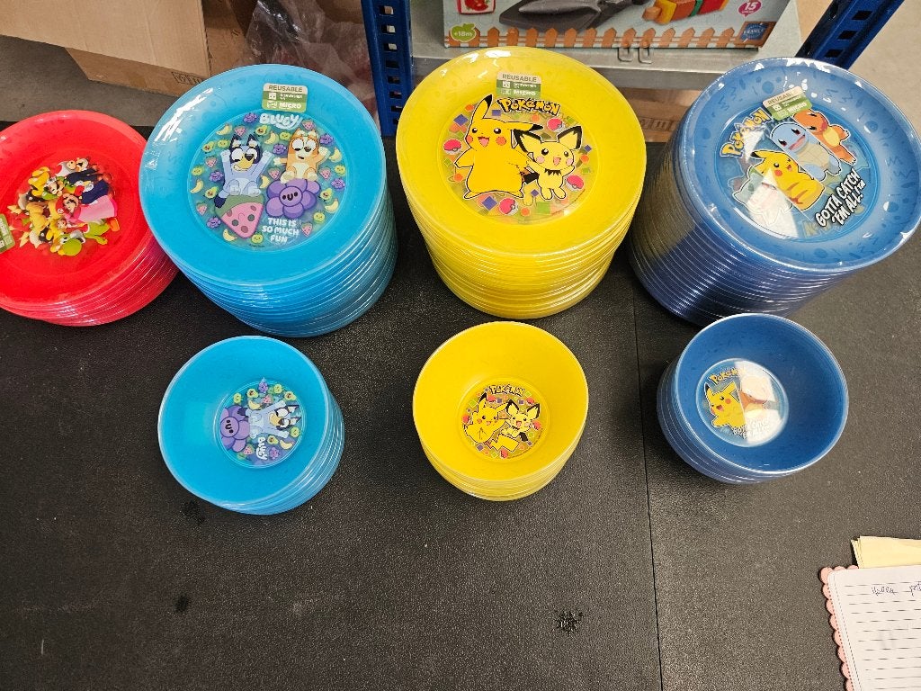 Partij kinder bordensets en schaaltjes Disney, Pokemon, Ophalen of Verzenden, Servies, Mario