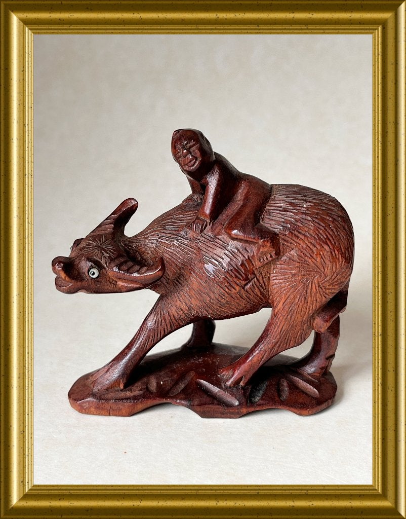 Klein houtsnijwerk beeldje: karbouw, waterbuffel, Minder dan 20 cm, Ophalen of Verzenden, Beeld, Hout