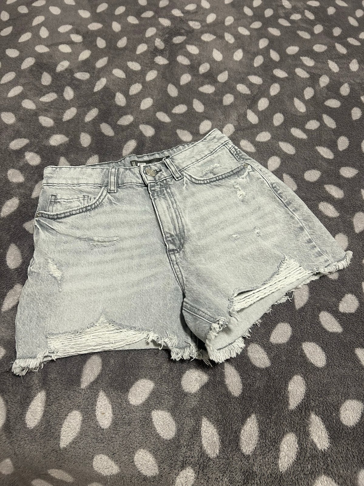 FB Sister Grijze Denim Short Maat S, Kort, Nieuw, Ophalen of Verzenden, Maat 36 (S)