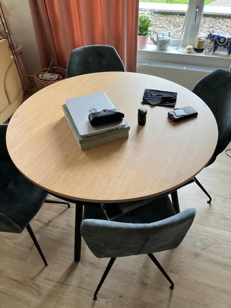 Eetkamer tafel en 4 bijpassende stoelen, Huis en Inrichting, Ophalen, Zo goed als nieuw, 4 tot 6 stoelen