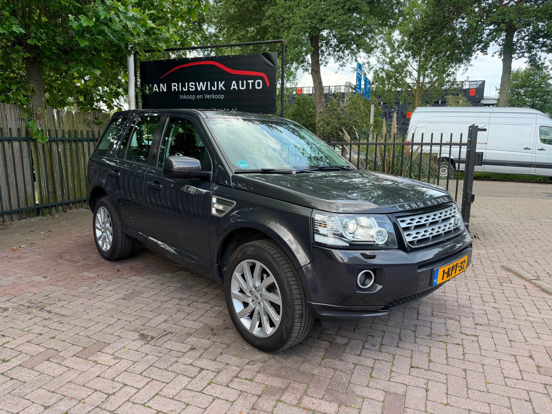 Land Rover Freelander 2.2 TD4 HSE Xenon Leder Pano Trekh AWD, Auto's, Euro 5, Gebruikt, 4 cilinders, Bedrijf