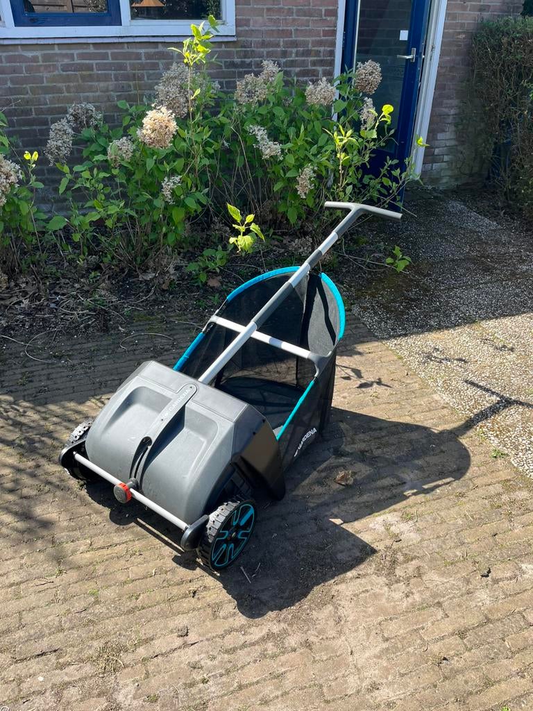 Gardena bladverzamelaar / gazonopruimer – in goede staat, Ophalen, Zo goed als nieuw, Elektrisch