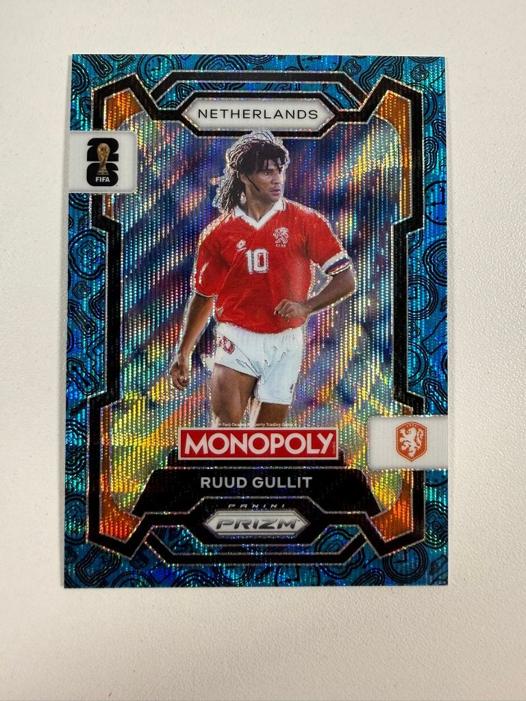 75 Ruud Gullit Blue Prizm Monopoly World Cup 2026, Ophalen of Verzenden, Nieuw, Buitenlandse clubs, Poster, Plaatje of Sticker